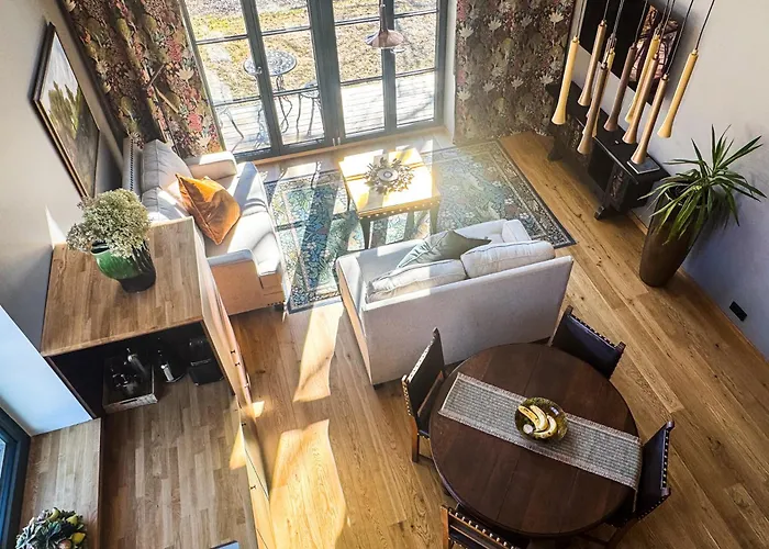 Lossipark Guest - Vis-a-vis Bishop's Castle Apartment *