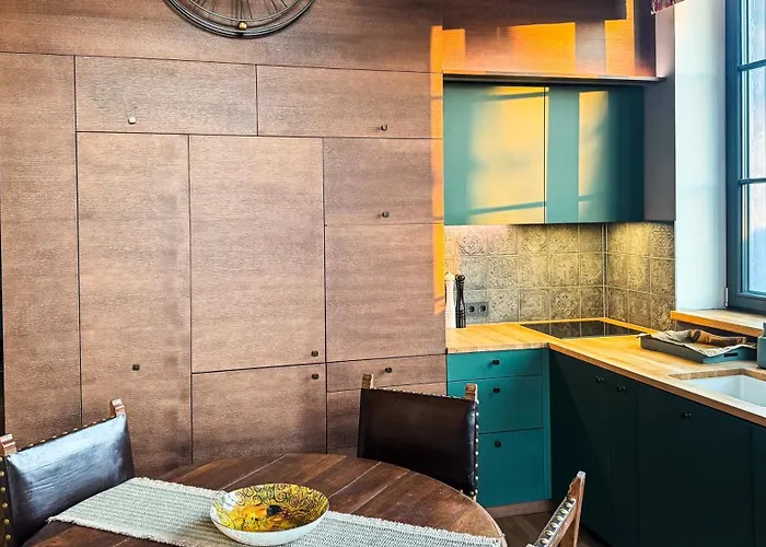 Lossipark Guest - Vis-a-vis Bishop's Castle *