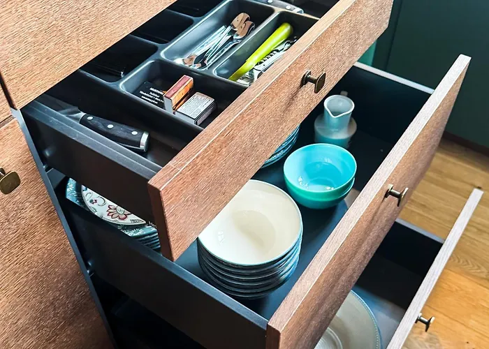 Lossipark Guest - Vis-a-vis Bishop's Castle Haapsalu