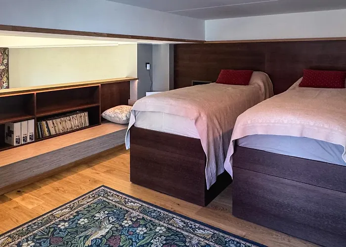 Lossipark Guest - Vis-a-vis Bishop's Castle