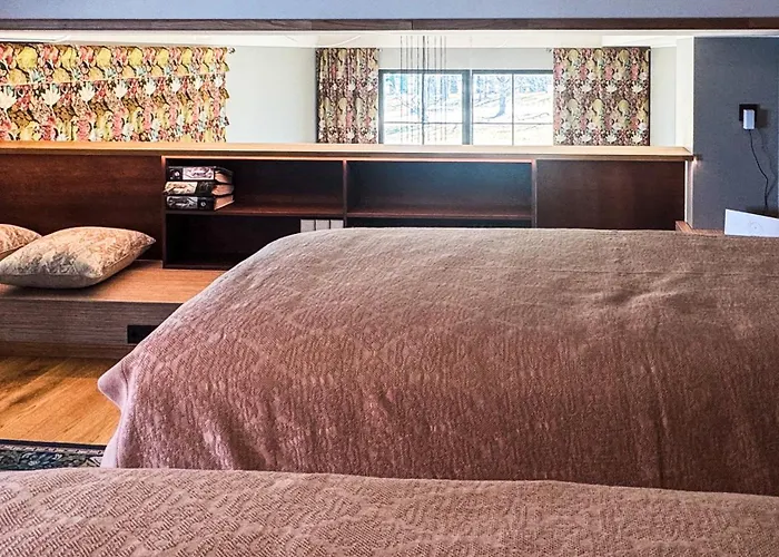 Lossipark Guest - Vis-a-vis Bishop's Castle Apartment Haapsalu